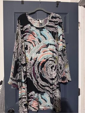 Black Multi Swirl Print Tunic Top